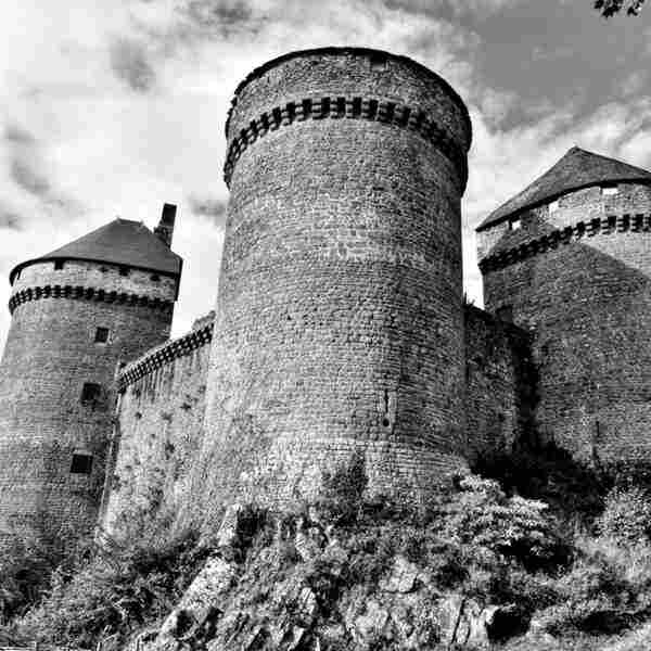 Le Château de Lassay-Les-Châteaux