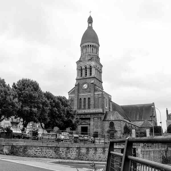 L'église Notre-Dame de l'Assomption d'Ernée