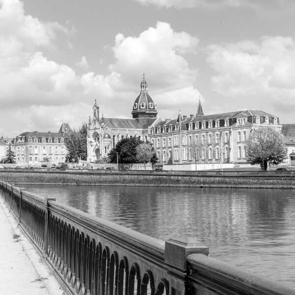 L'hôpital Saint Julien de Château-Gontier